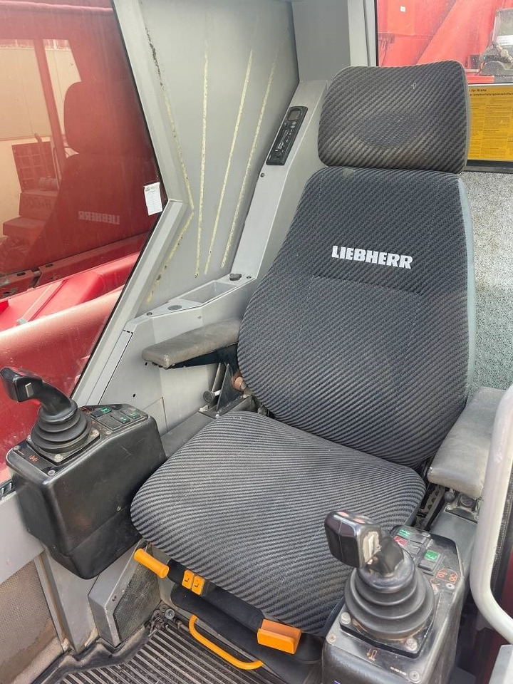 Кран за всякакви терени Liebherr LTM 1080-1: снимка 10 Кран за всякакви терени Liebherr LTM 1080-1: снимка 10