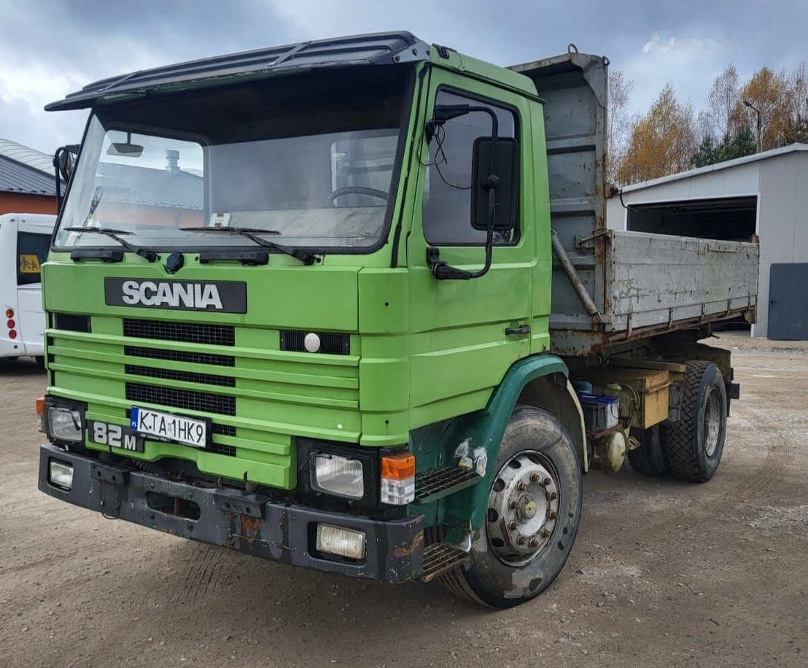 Scania 82M - Самосвал камион: снимка 1 Scania 82M - Самосвал камион: снимка 1