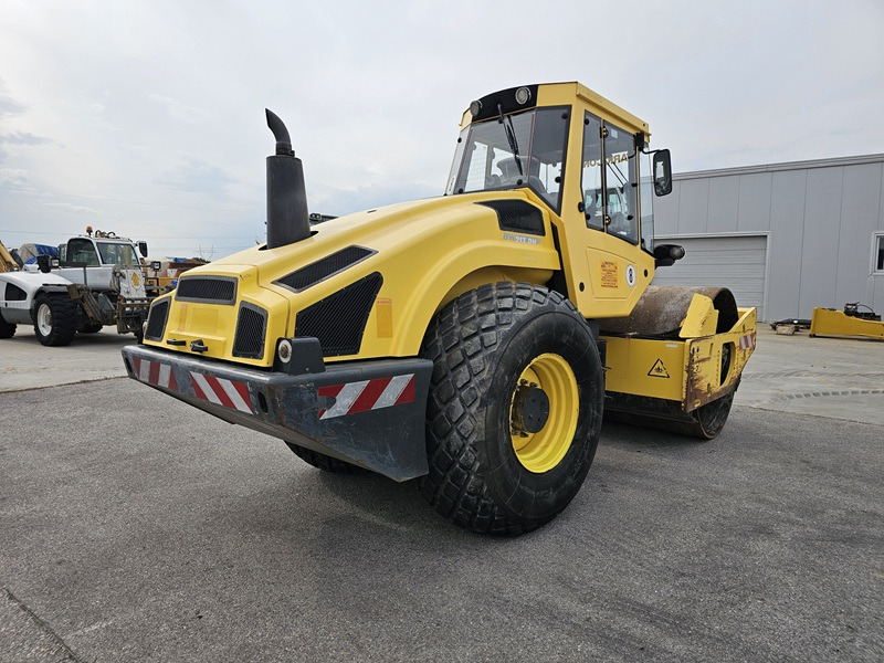 BOMAG BW213DH-4 BVC - Компактор: снимка 3 BOMAG BW213DH-4 BVC - Компактор: снимка 3