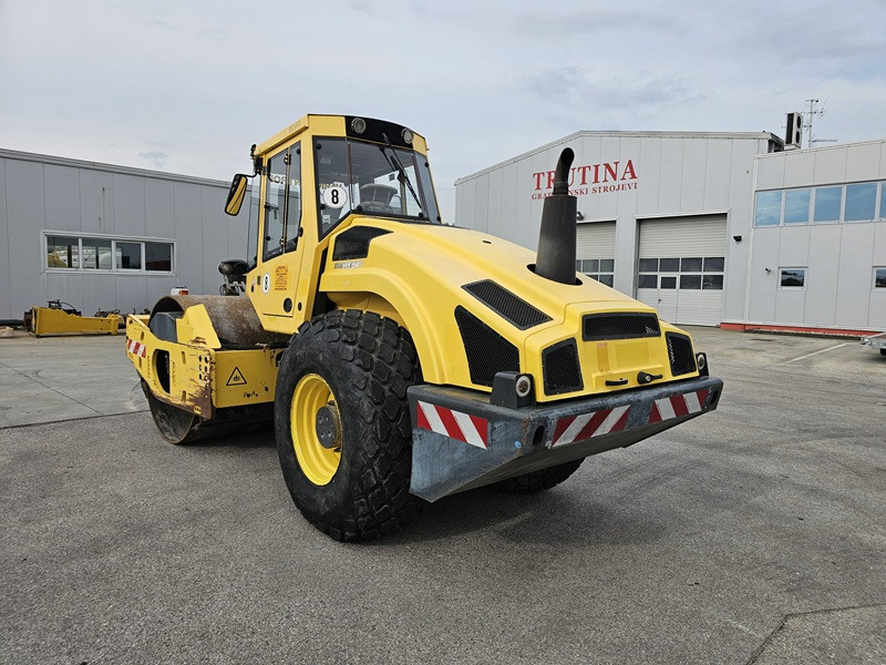 BOMAG BW213DH-4 BVC - Компактор: снимка 2 BOMAG BW213DH-4 BVC - Компактор: снимка 2