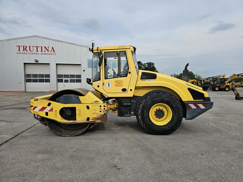 BOMAG BW213DH-4 BVC - Компактор: снимка 1 BOMAG BW213DH-4 BVC - Компактор: снимка 1