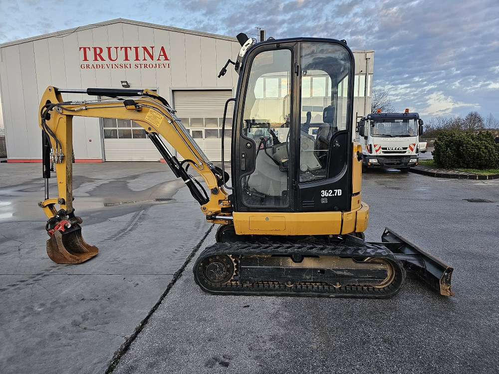 CATERPILLAR 302.7DCR - Мини багер: снимка 1 CATERPILLAR 302.7DCR - Мини багер: снимка 1