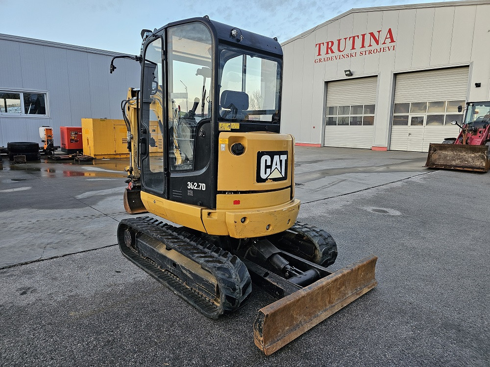 CATERPILLAR 302.7DCR - Мини багер: снимка 2 CATERPILLAR 302.7DCR - Мини багер: снимка 2