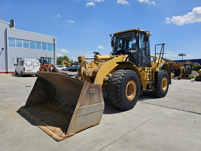 CATERPILLAR 962H - Колесен товарач: снимка 1 CATERPILLAR 962H - Колесен товарач: снимка 1
