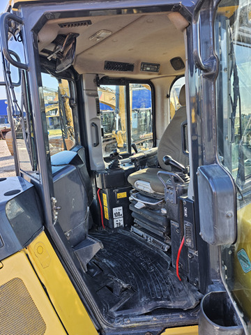 Булдозер KOMATSU D65WX-17: снимка 7