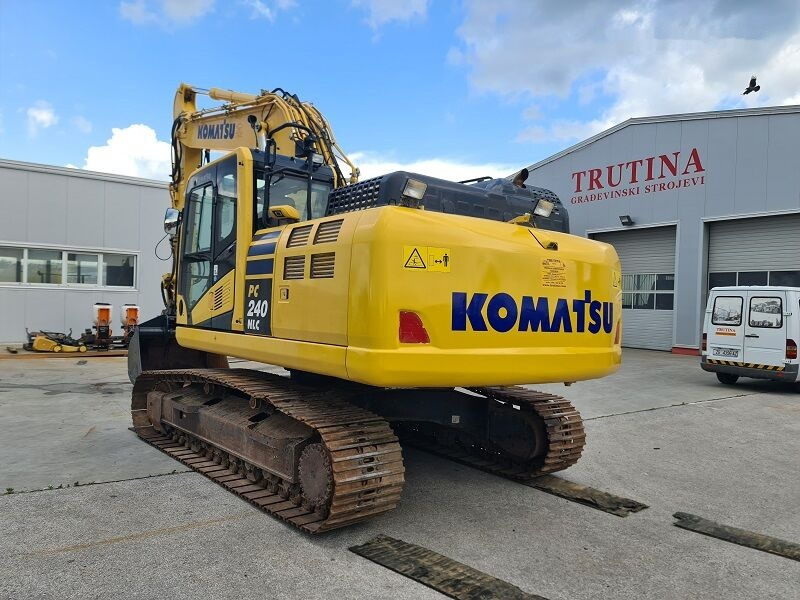 Komatsu PC240NLC-11 - Верижен багер: снимка 2 Komatsu PC240NLC-11 - Верижен багер: снимка 2