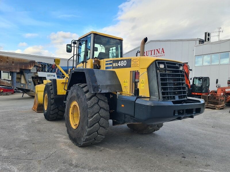 Komatsu WA480-5 - Колесен товарач: снимка 3 Komatsu WA480-5 - Колесен товарач: снимка 3