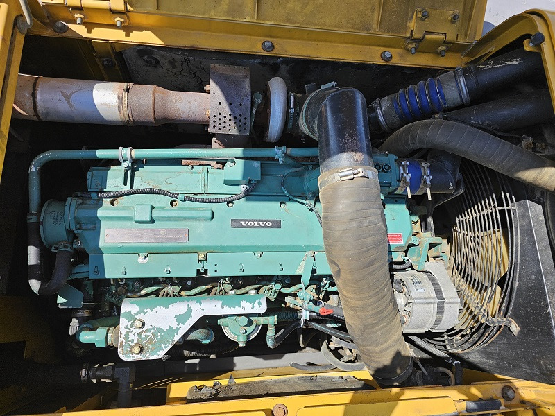 Верижен багер VOLVO EC240BNLC: снимка 14