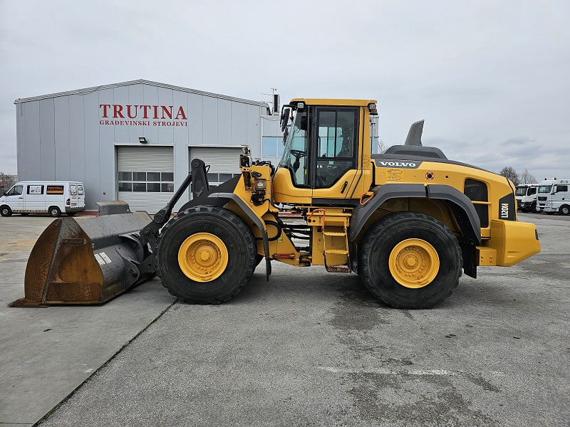 Volvo L120H - Колесен товарач: снимка 2 Volvo L120H - Колесен товарач: снимка 2