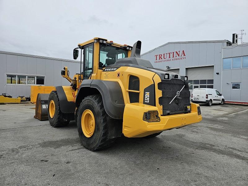 Volvo L120H - Колесен товарач: снимка 3 Volvo L120H - Колесен товарач: снимка 3