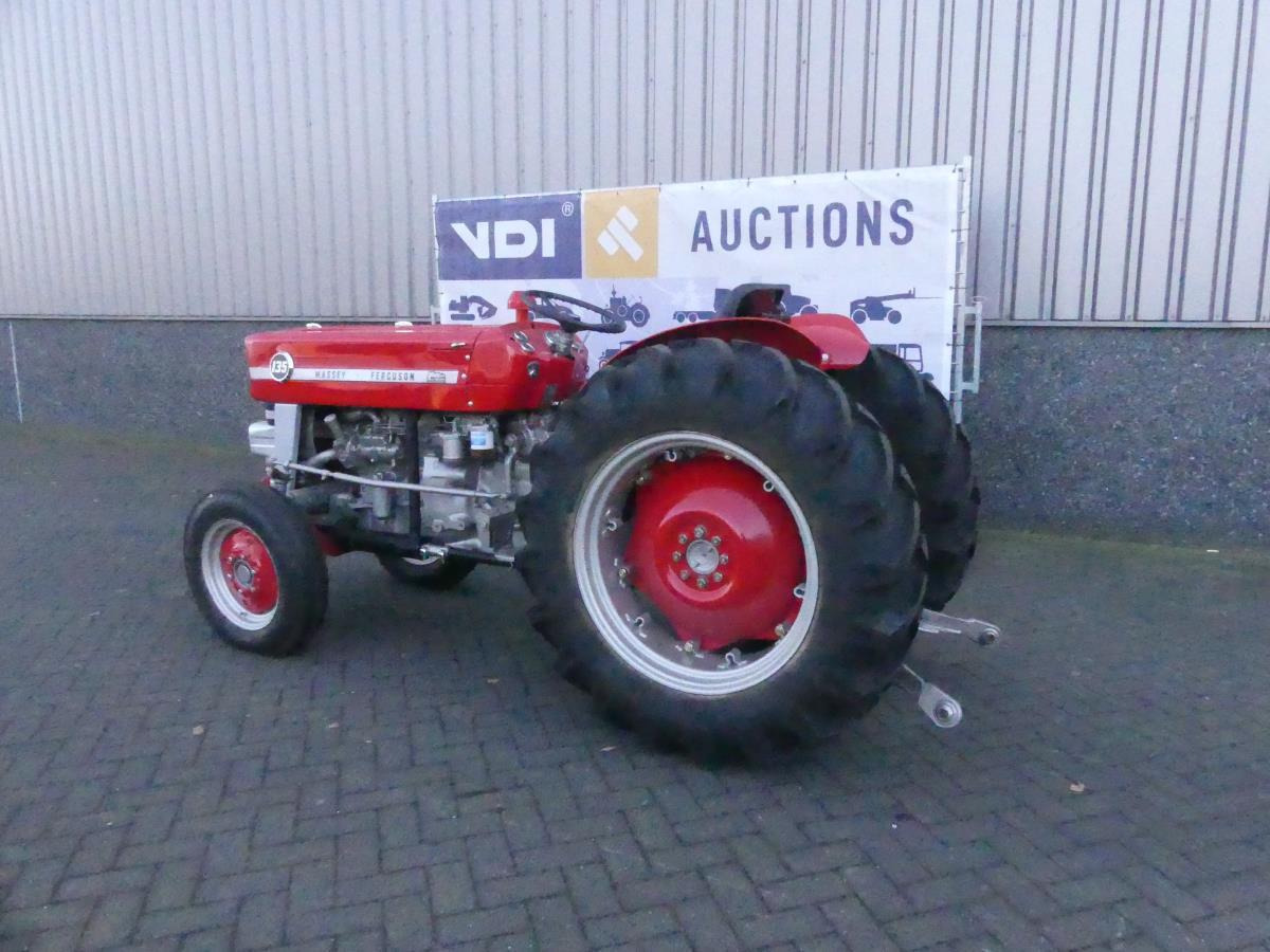 Massey-Ferguson 135 Vinyard - Трактор: снимка 4 Massey-Ferguson 135 Vinyard - Трактор: снимка 4