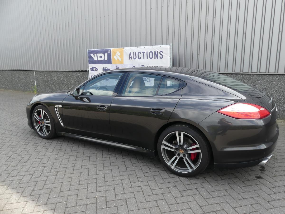 Porsche Panamera, Platina Edition - Седан: снимка 5 Porsche Panamera, Platina Edition - Седан: снимка 5