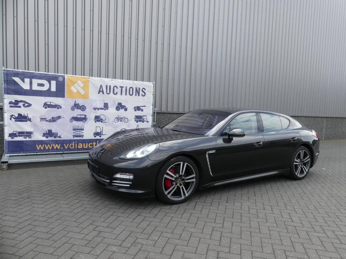 Porsche Panamera, Platina Edition - Седан: снимка 2 Porsche Panamera, Platina Edition - Седан: снимка 2