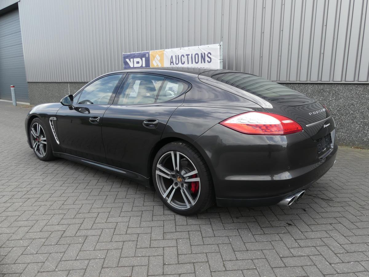Porsche Panamera, Platina Edition - Седан: снимка 4 Porsche Panamera, Platina Edition - Седан: снимка 4