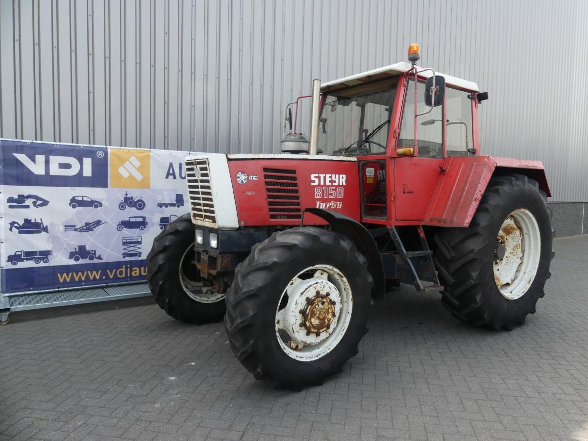 Steyr 8150 - Трактор: снимка 2 Steyr 8150 - Трактор: снимка 2
