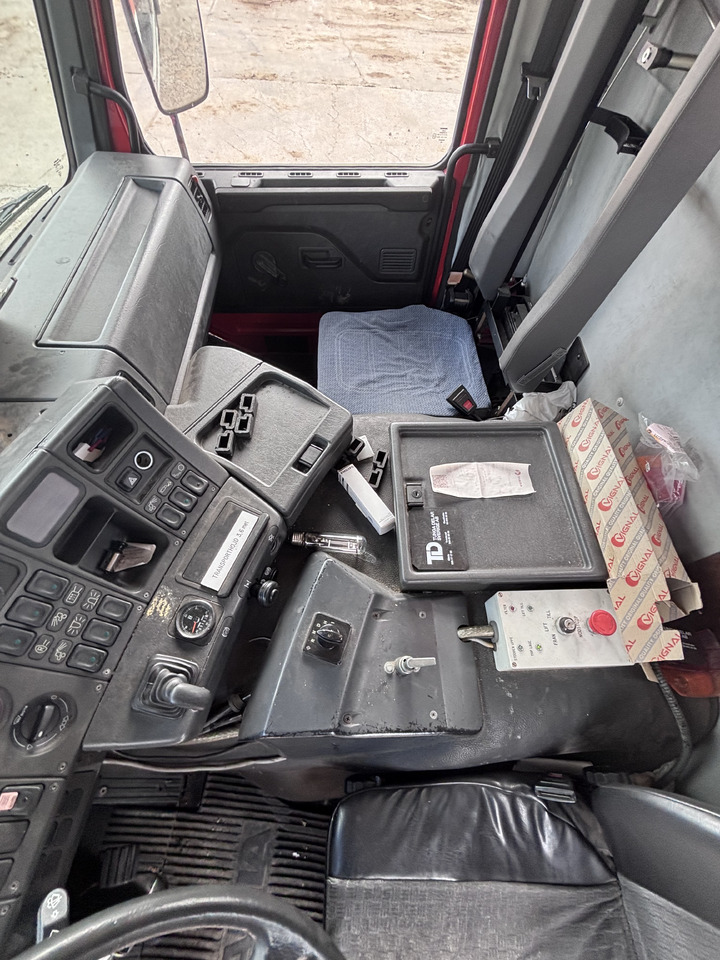 Пожарна кола SCANIA: снимка 11 Пожарна кола SCANIA: снимка 11