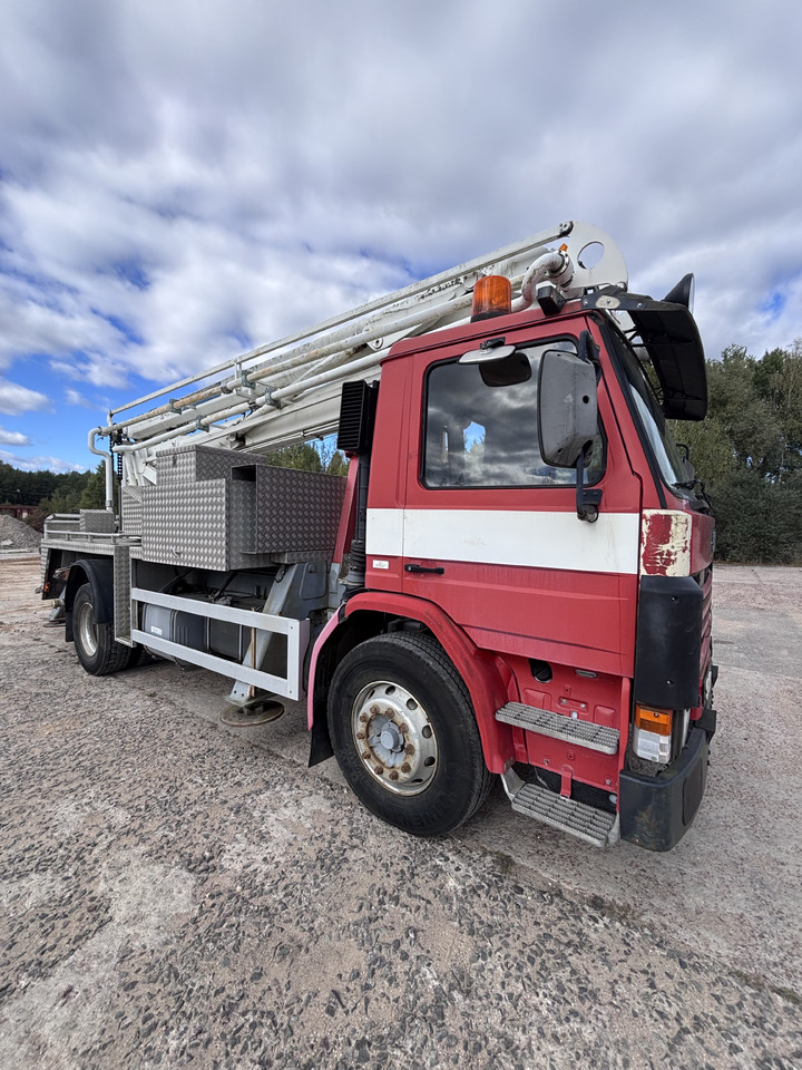 SCANIA - Пожарна кола: снимка 3 SCANIA - Пожарна кола: снимка 3