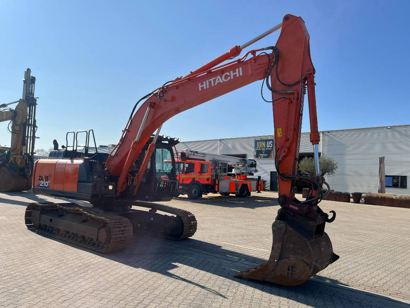 Hitachi ZX 210 LC-6 - Верижен багер: снимка 4 Hitachi ZX 210 LC-6 - Верижен багер: снимка 4