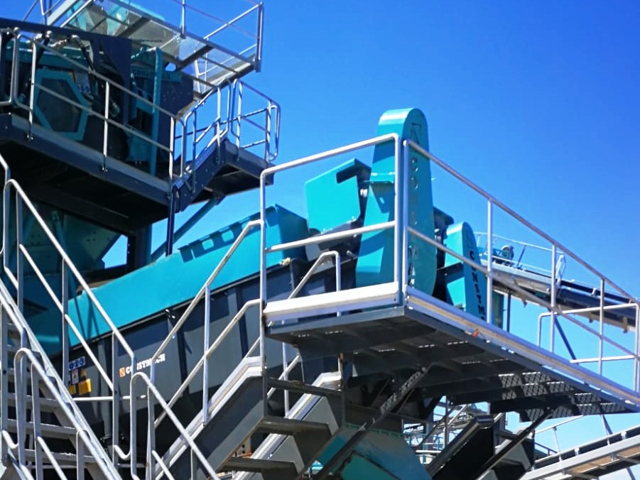 CONSTMACH Log Washer – Powerful Cleaning Solution for Coarse and Clay-Bound Materials - Пресевна инсталация: снимка 1 CONSTMACH Log Washer – Powerful Cleaning Solution for Coarse and Clay-Bound Materials - Пресевна инсталация: снимка 1