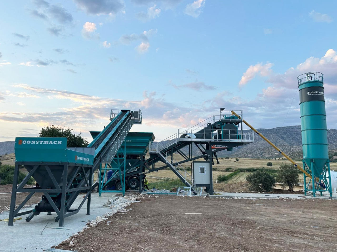 Constmach Centrale à Béton Mobile de 60 m³/h - Бетонов възел: снимка 1 Constmach Centrale à Béton Mobile de 60 m³/h - Бетонов възел: снимка 1