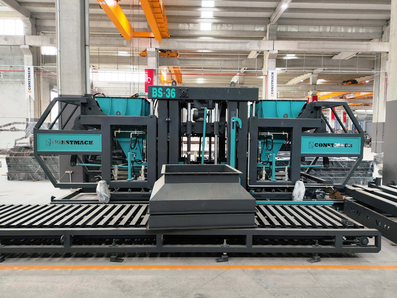 Constmach Machine à Fabriquer des Briquettes BS-30 (Machine à Fabriquer des Blocs de Béton) - Машина за бетонни блокчета: снимка 3 Constmach Machine à Fabriquer des Briquettes BS-30 (Machine à Fabriquer des Blocs de Béton) - Машина за бетонни блокчета: снимка 3
