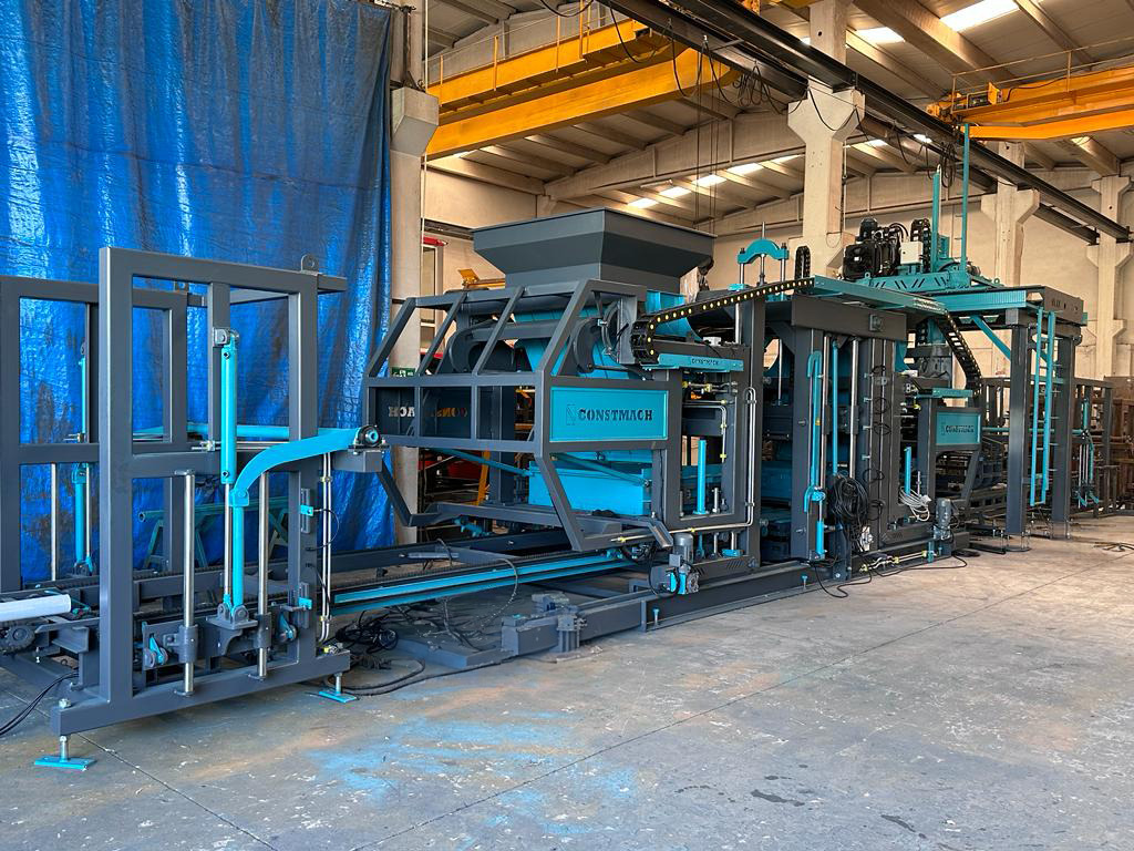 Constmach Machine de Fabrication de Blocs de Béton BS-25 (Machine de Pavage en Béton) - Машина за бетонни блокчета: снимка 3 Constmach Machine de Fabrication de Blocs de Béton BS-25 (Machine de Pavage en Béton) - Машина за бетонни блокчета: снимка 3