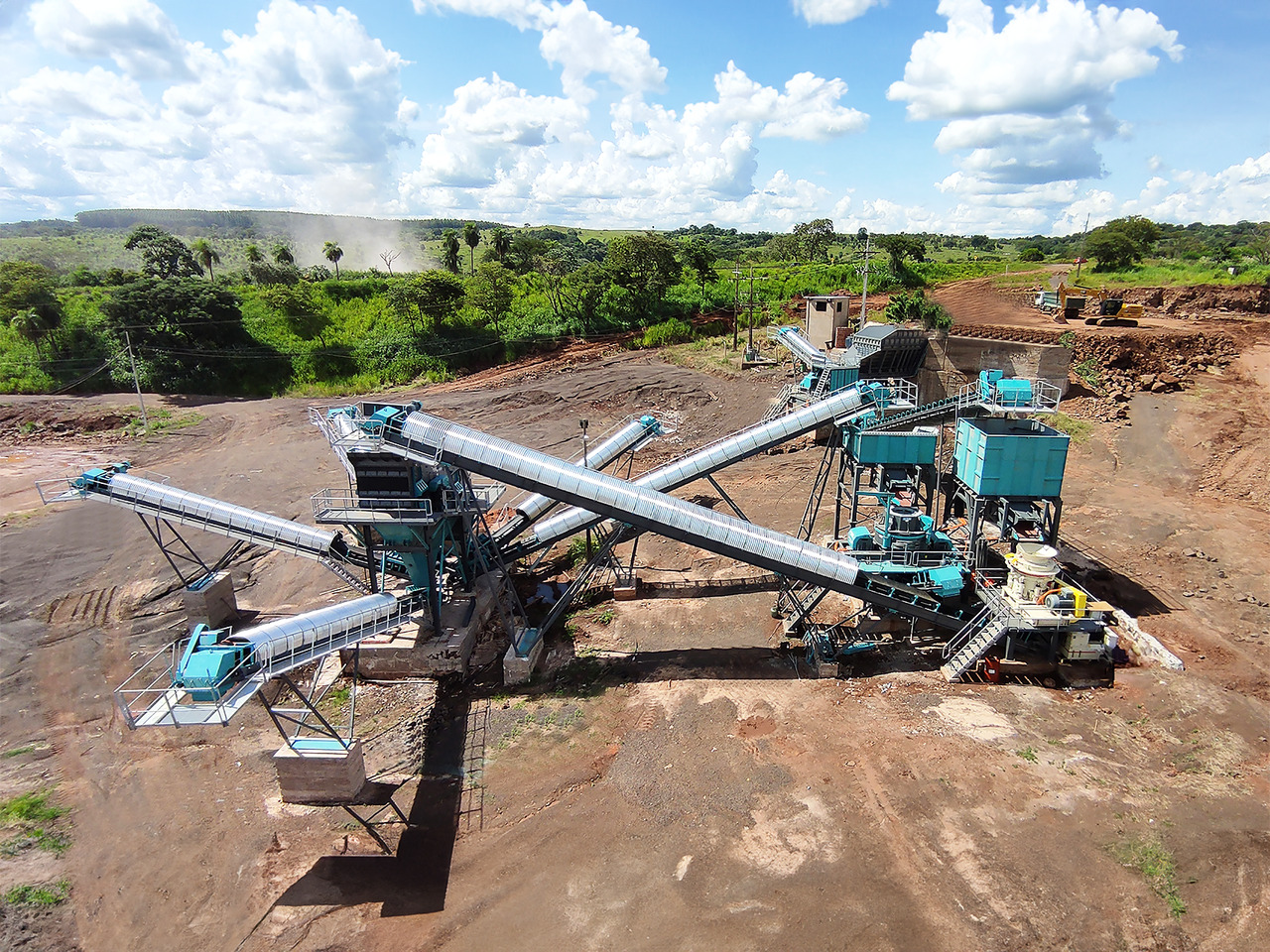 Constmach Stationäre Basalt Steinbrechanlage 250-300 t/h - Трошачка: снимка 4 Constmach Stationäre Basalt Steinbrechanlage 250-300 t/h - Трошачка: снимка 4
