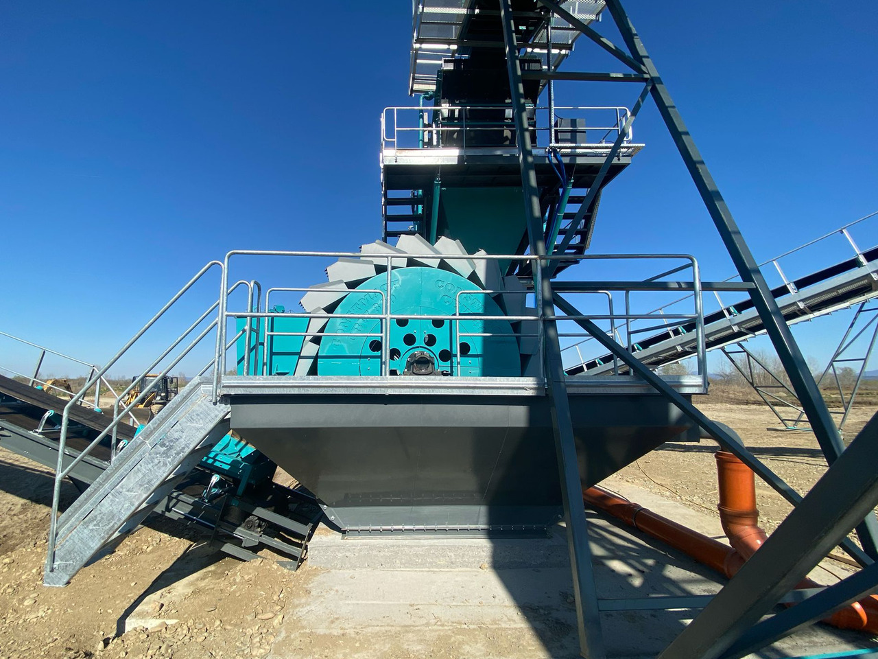 Constmach Wheeled Bucket Sand Washing Machine - Пресевна инсталация: снимка 2 Constmach Wheeled Bucket Sand Washing Machine - Пресевна инсталация: снимка 2
