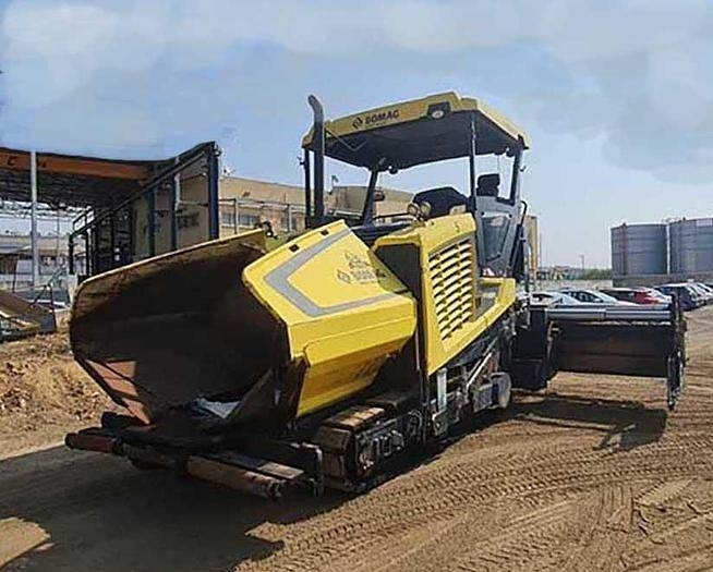 Bomag BF700C-2 - Асфалтополагач: снимка 1 Bomag BF700C-2 - Асфалтополагач: снимка 1