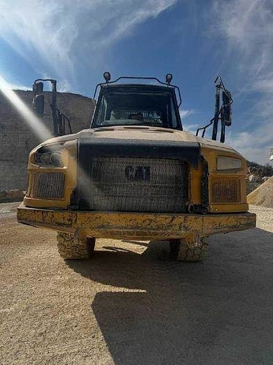 CAT 730C2 - Съчленен самосвал: снимка 3 CAT 730C2 - Съчленен самосвал: снимка 3