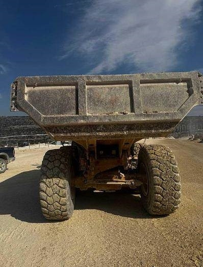CAT 730C2 - Съчленен самосвал: снимка 4 CAT 730C2 - Съчленен самосвал: снимка 4