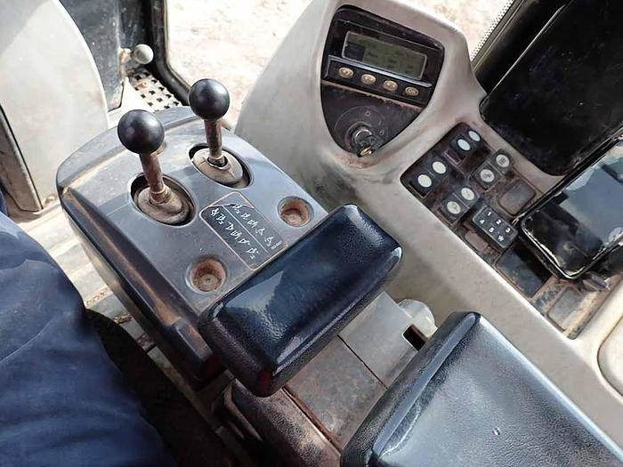 Верижен товарач CAT 963D: снимка 15