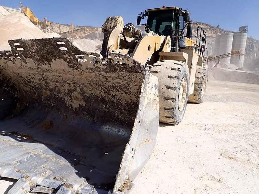 CAT 988K - Колесен товарач: снимка 2 CAT 988K - Колесен товарач: снимка 2