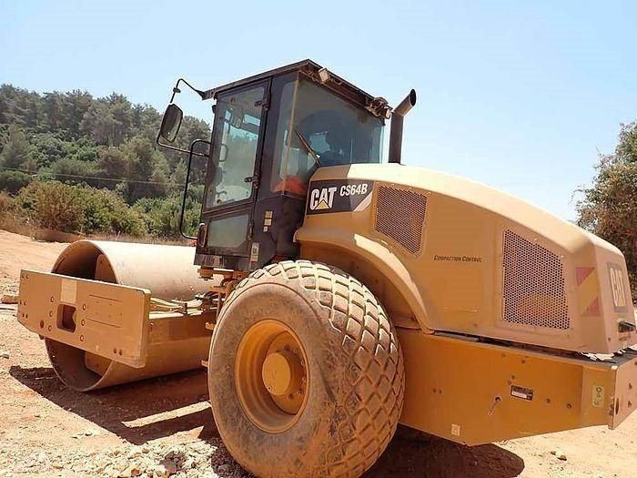 CAT CS64B - Виброплоча: снимка 4 CAT CS64B - Виброплоча: снимка 4
