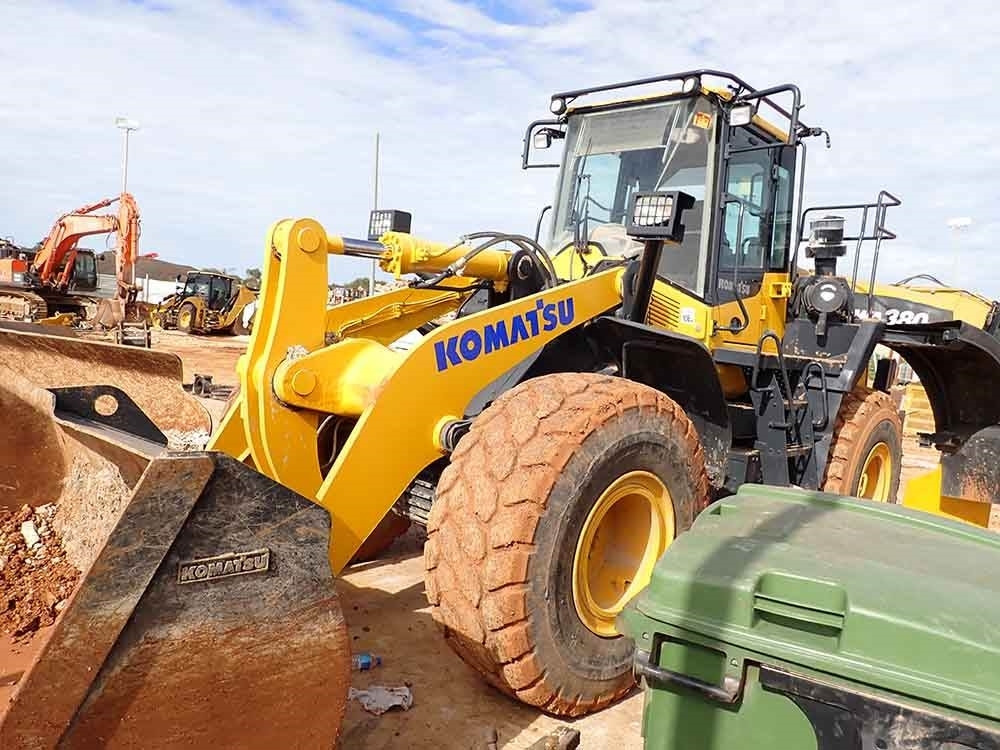 Лизинг на Komatsu WA380-8  Komatsu WA380-8: снимка 6 Лизинг на Komatsu WA380-8  Komatsu WA380-8: снимка 6
