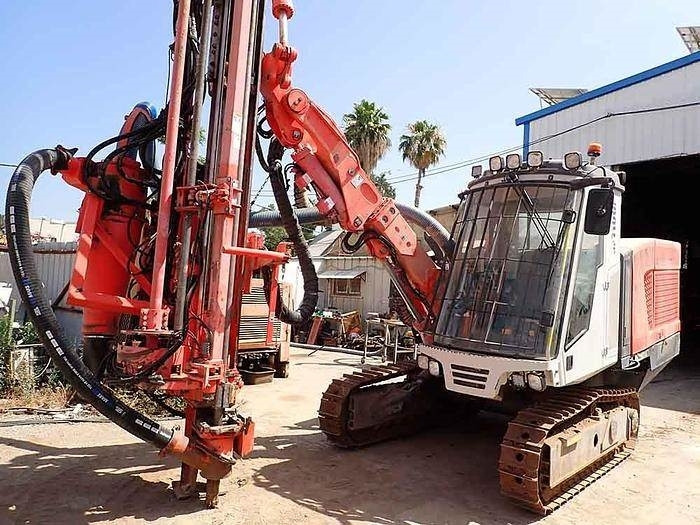 Sandvik DP1100I - Пробивна машина: снимка 1 Sandvik DP1100I - Пробивна машина: снимка 1