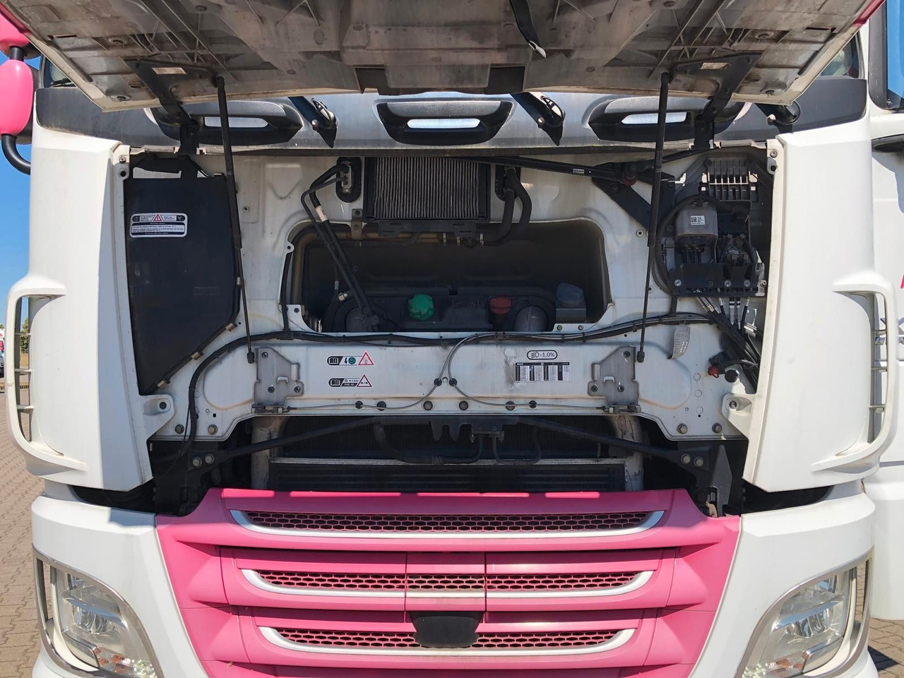 DAF XF460 SSC Liftachse*LBW*AHK*Standkl*Mega - Контейнеровоз/ Сменна каросерия камион: снимка 4 DAF XF460 SSC Liftachse*LBW*AHK*Standkl*Mega - Контейнеровоз/ Сменна каросерия камион: снимка 4