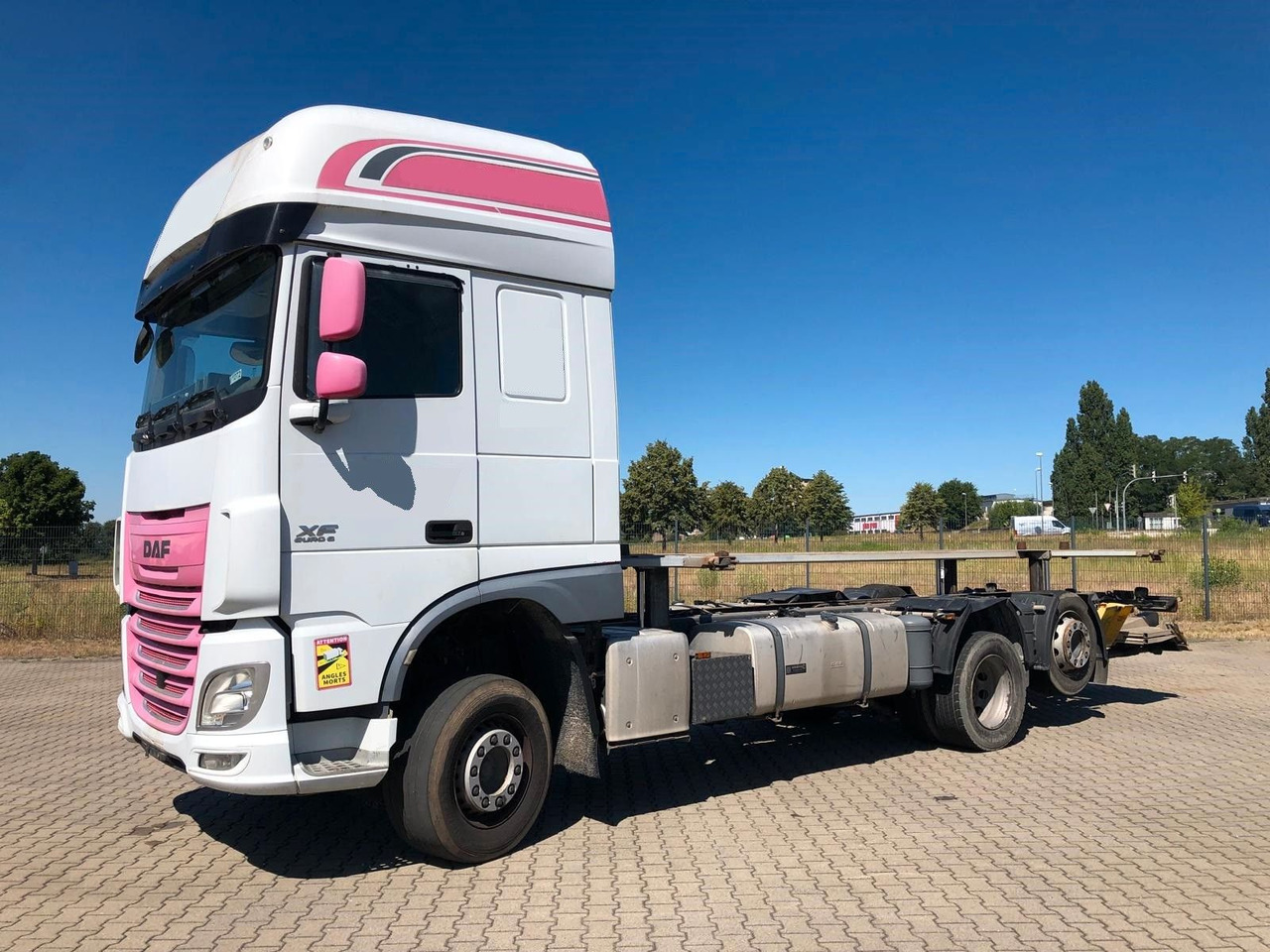 DAF XF460 SSC Liftachse*LBW*AHK*Standkl*Mega - Контейнеровоз/ Сменна каросерия камион: снимка 2 DAF XF460 SSC Liftachse*LBW*AHK*Standkl*Mega - Контейнеровоз/ Сменна каросерия камион: снимка 2