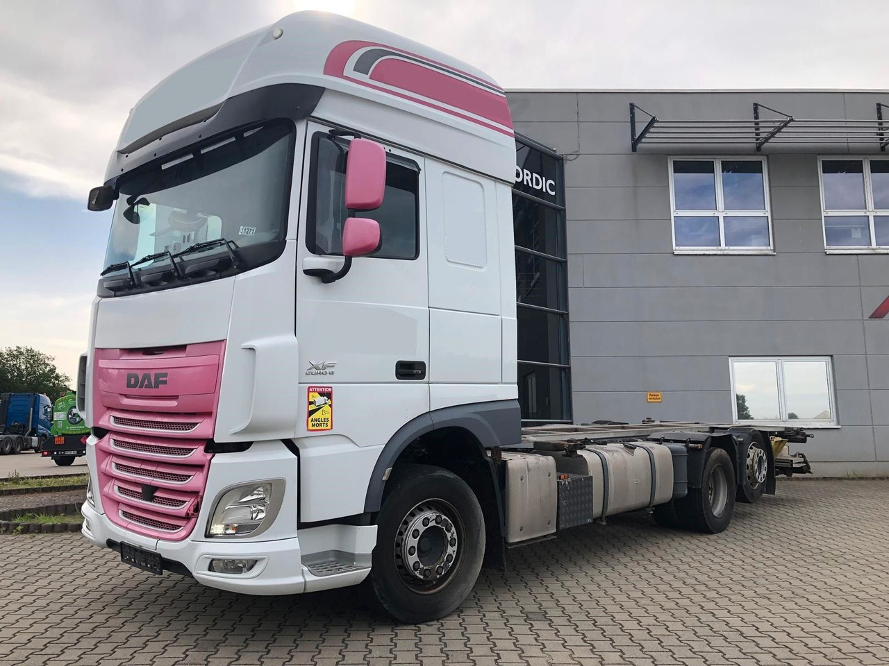 DAF XF460SSC Lenk/Lift*LBW*Standkl*Mega*NeueKuppl. - Контейнеровоз/ Сменна каросерия камион: снимка 3 DAF XF460SSC Lenk/Lift*LBW*Standkl*Mega*NeueKuppl. - Контейнеровоз/ Сменна каросерия камион: снимка 3