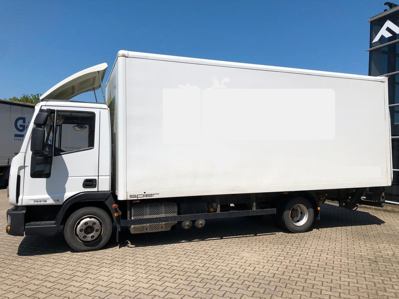 Iveco 75 E 190 Koffer*LBW*Schalter*Blatt/Luft*Klima - Лекотоварен автомобил фургон: снимка 5 Iveco 75 E 190 Koffer*LBW*Schalter*Blatt/Luft*Klima - Лекотоварен автомобил фургон: снимка 5