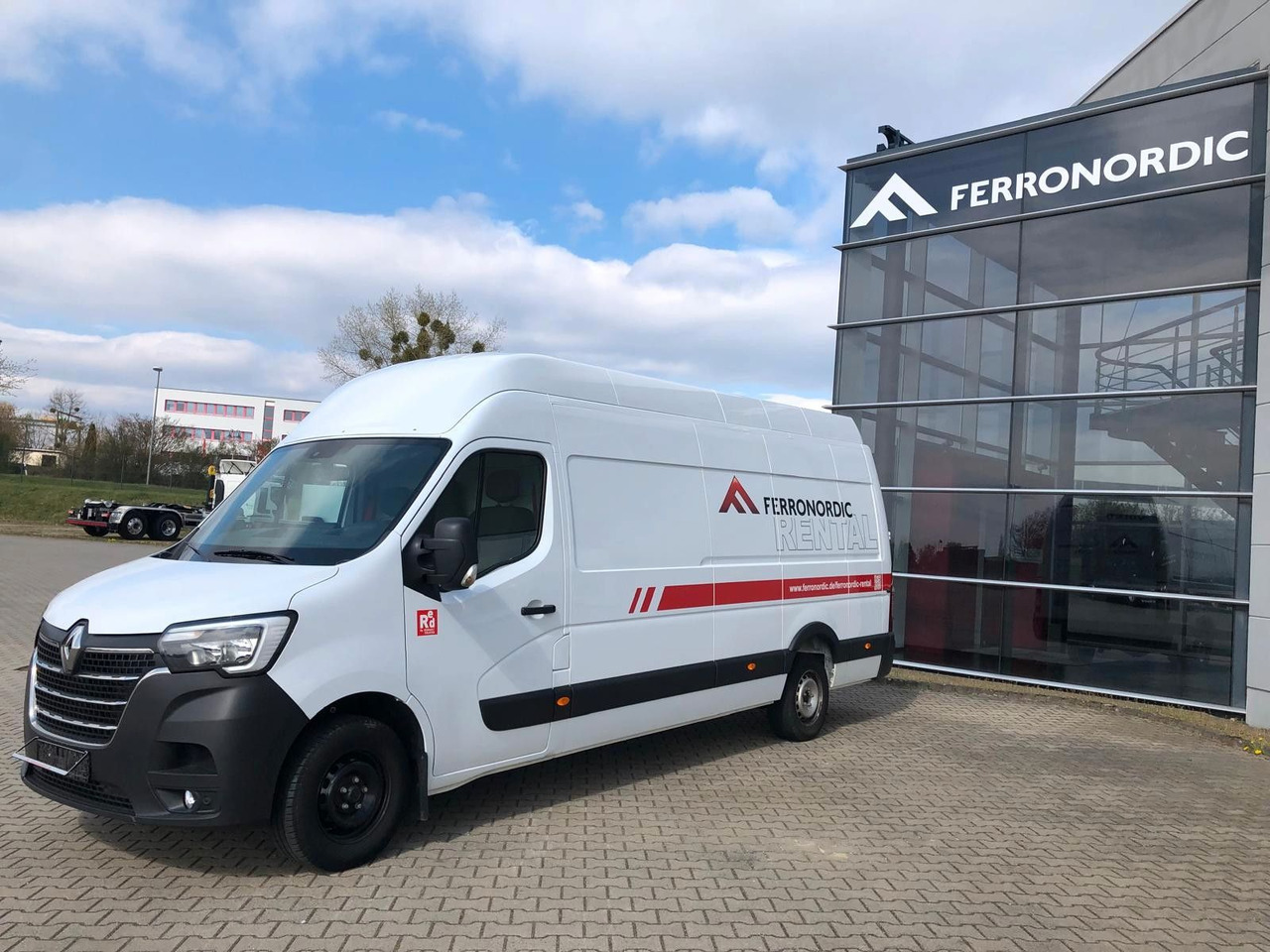 Renault MASTER RED L4H3*3.5T*Rückfahrkamera*Klima*AHK - Товарен бус: снимка 2 Renault MASTER RED L4H3*3.5T*Rückfahrkamera*Klima*AHK - Товарен бус: снимка 2
