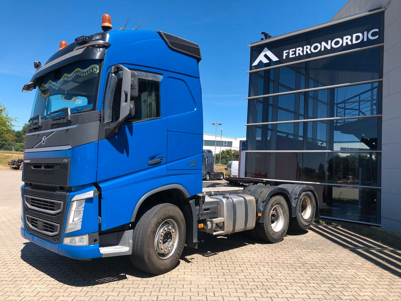Volvo FH500 6x4*Liftachse*80T*IP-Cool*PTO - Влекач: снимка 1 Volvo FH500 6x4*Liftachse*80T*IP-Cool*PTO - Влекач: снимка 1