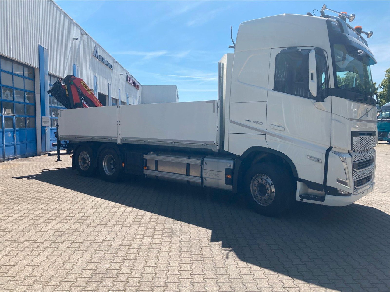 Volvo FH 6x2 R NLA Luftfederung - Бордови камион, Камион с кран: снимка 1 Volvo FH 6x2 R NLA Luftfederung - Бордови камион, Камион с кран: снимка 1