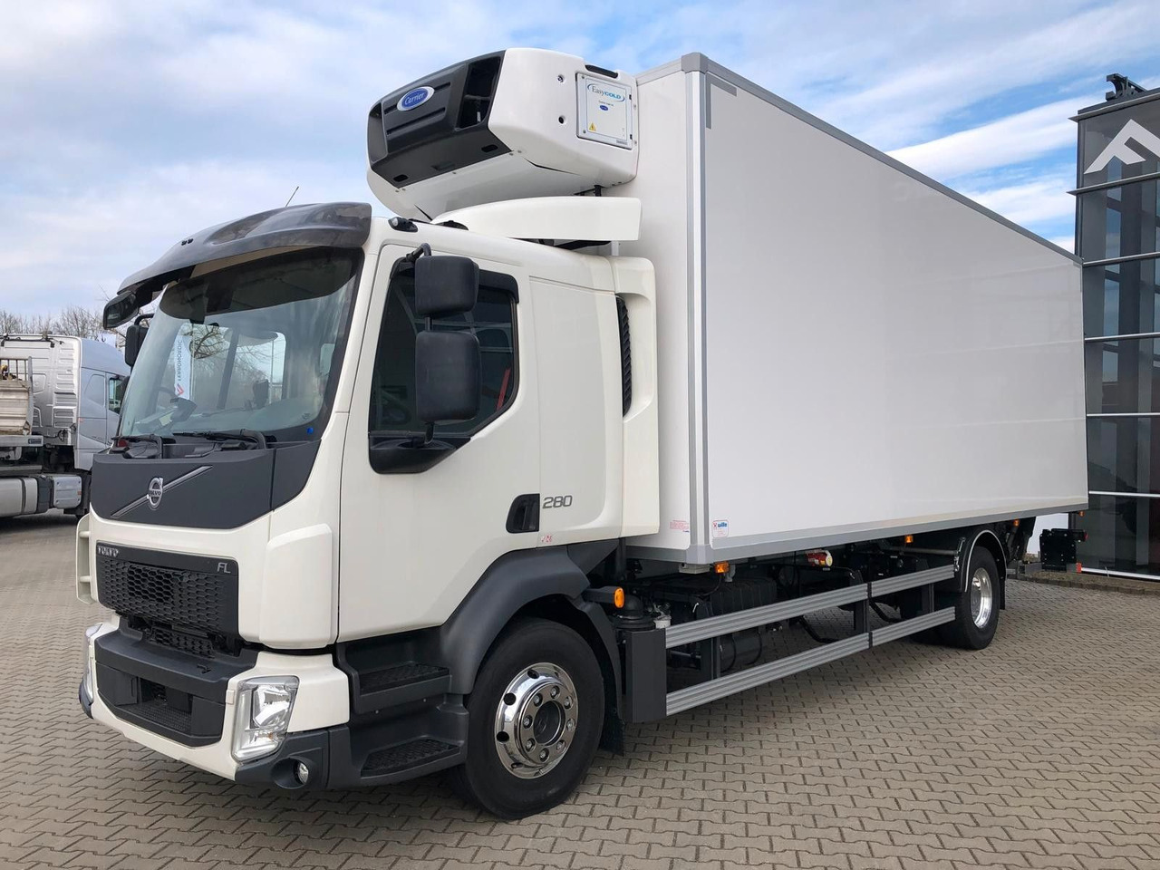 Volvo FL16.280  VollLuft*LBW *Carrier Supra850*a.Miete - Рефрижератор камион: снимка 2 Volvo FL16.280  VollLuft*LBW *Carrier Supra850*a.Miete - Рефрижератор камион: снимка 2