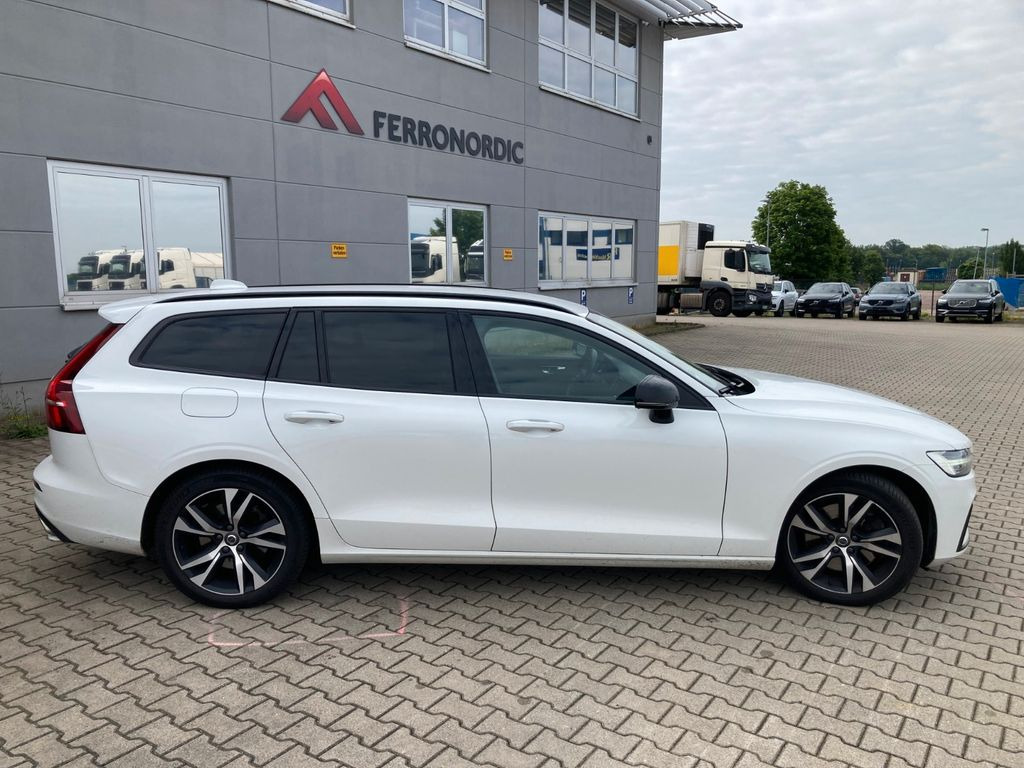 Volvo V60 T6 AWD R-Design Expression Recharge Plug-In Volvo V60 T6 AWD R-Design Expression Recharge Plug-In - Комби: снимка 4 Volvo V60 T6 AWD R-Design Expression Recharge Plug-In Volvo V60 T6 AWD R-Design Expression Recharge Plug-In - Комби: снимка 4