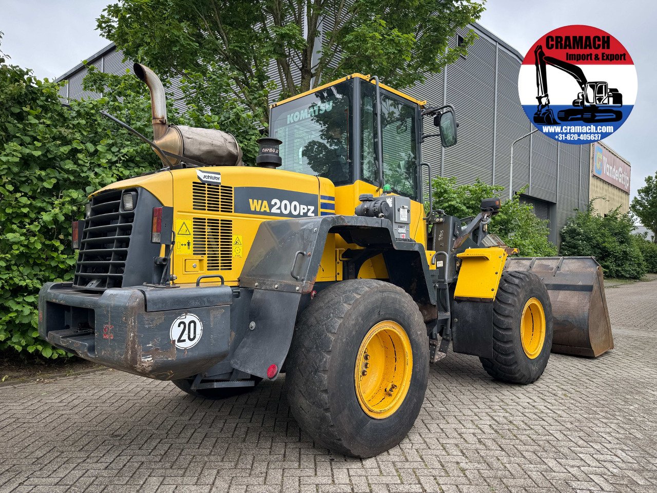 KOMATSU WA200PZ-6 - Колесен товарач: снимка 4 KOMATSU WA200PZ-6 - Колесен товарач: снимка 4