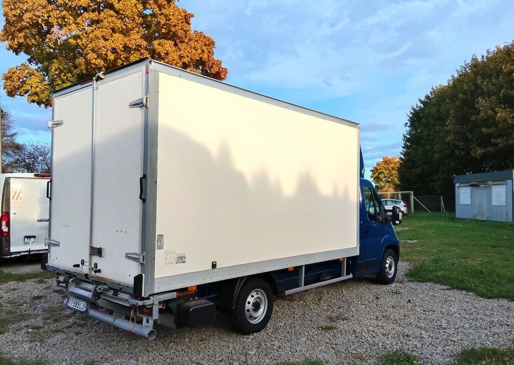 Fiat Ducato - Лекотоварен автомобил фургон: снимка 3 Fiat Ducato - Лекотоварен автомобил фургон: снимка 3