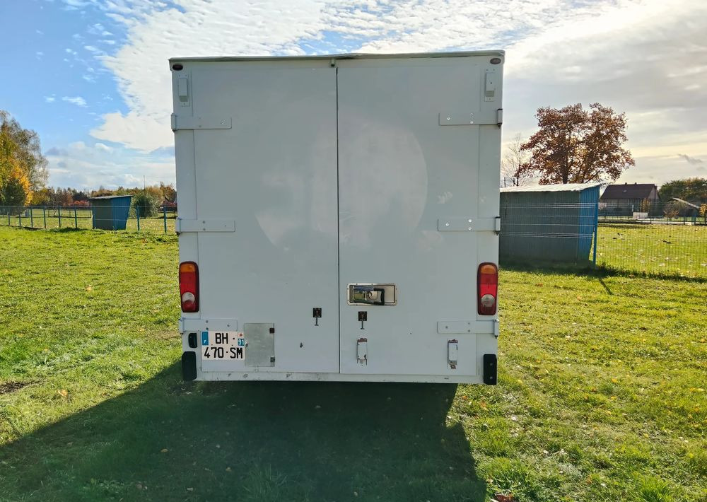 Лекотоварен автомобил фургон Renault Master: снимка 6