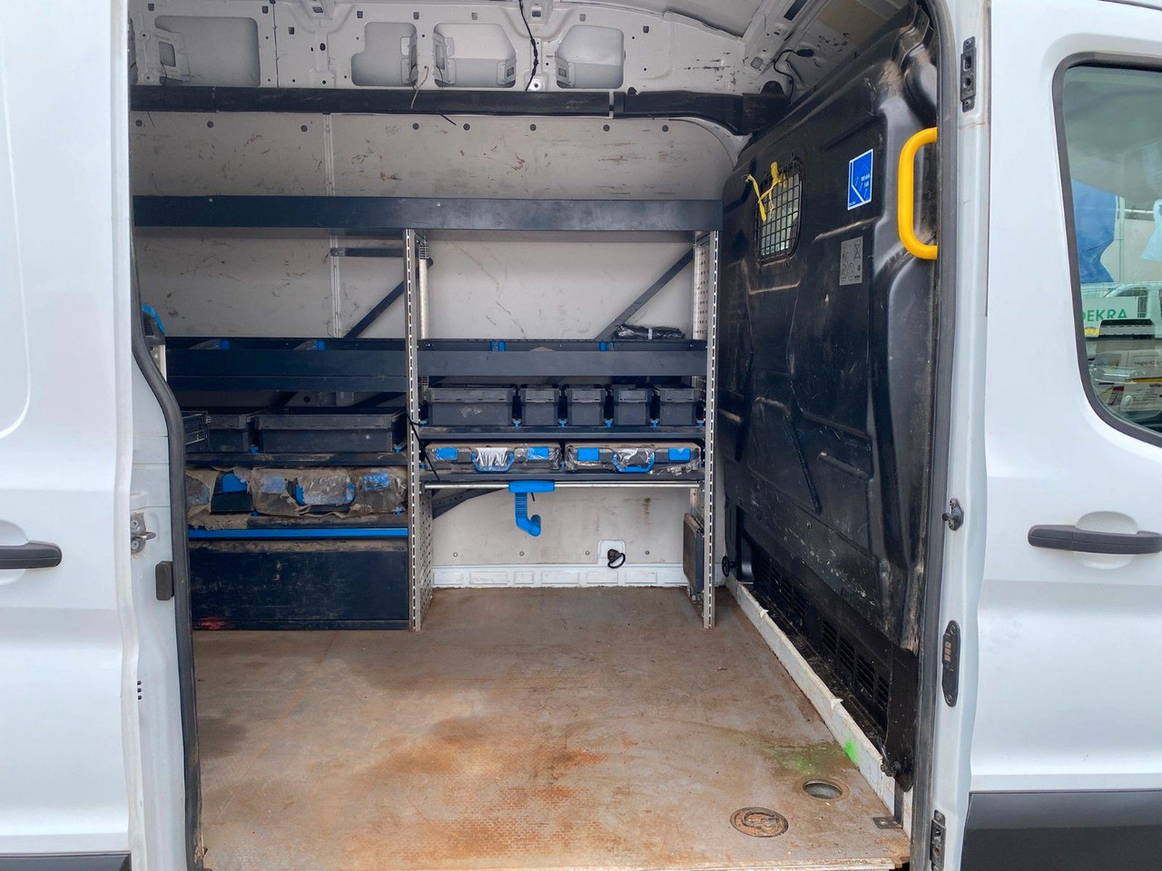 Ford Transit 350 L2 Trend Werkstattausbau - Товарен бус: снимка 4 Ford Transit 350 L2 Trend Werkstattausbau - Товарен бус: снимка 4