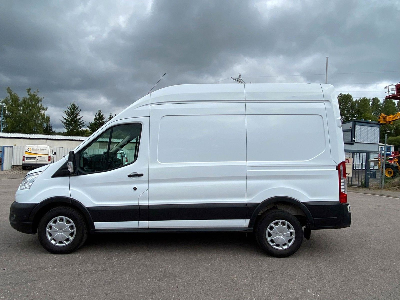 Товарен бус Ford Transit 350 L2 Trend Werkstattausbau: снимка 8